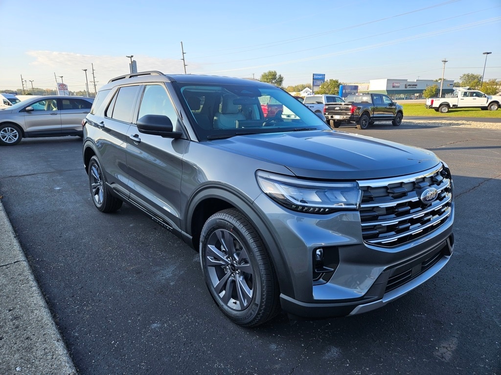 2026 Ford Explorer Active - Photo 4
