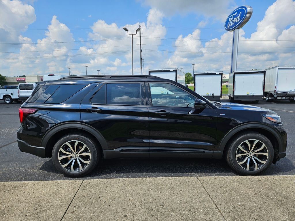New 2026 Ford Explorer ST-Line SUV