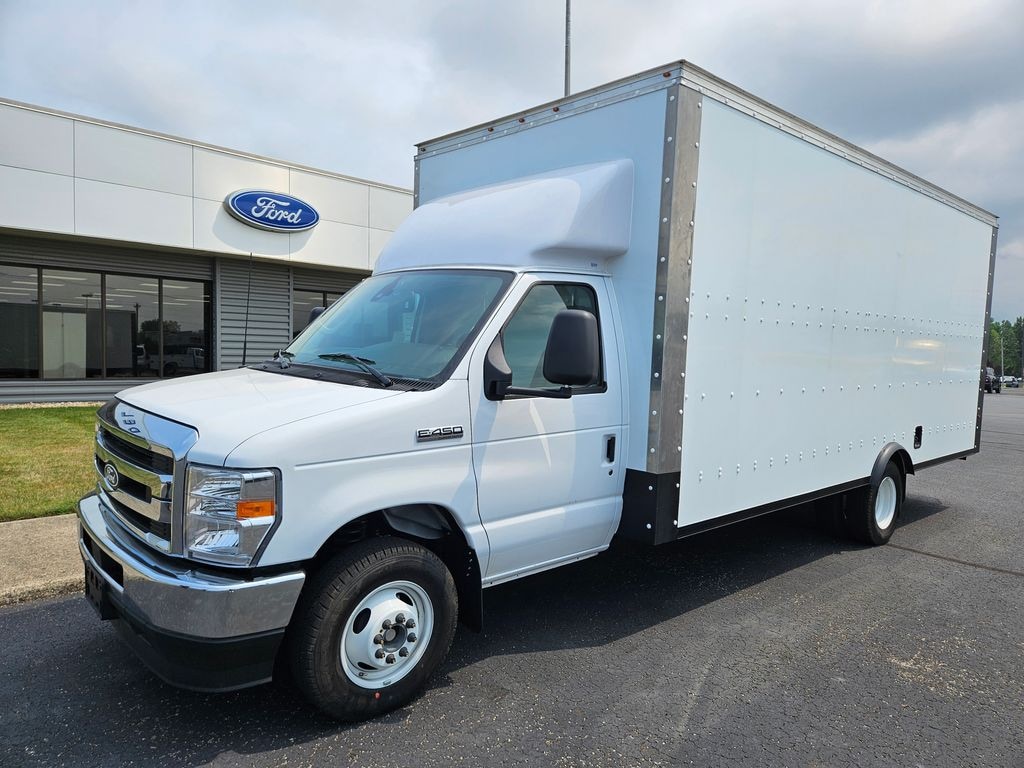 New 2026 Ford E-450SD Base Cab/Chassis