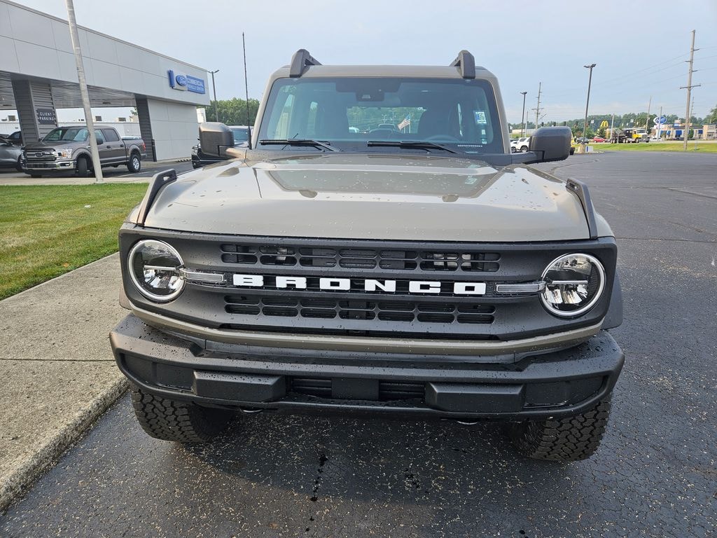 New 2026 Ford Bronco Base SUV