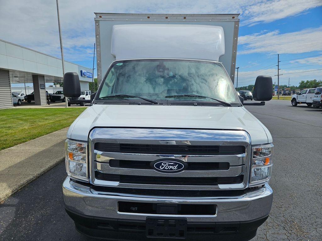 New 2026 Ford E-350SD Base Cab/Chassis