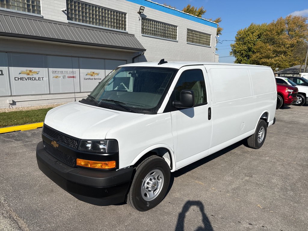 2025 Chevrolet Express Cargo