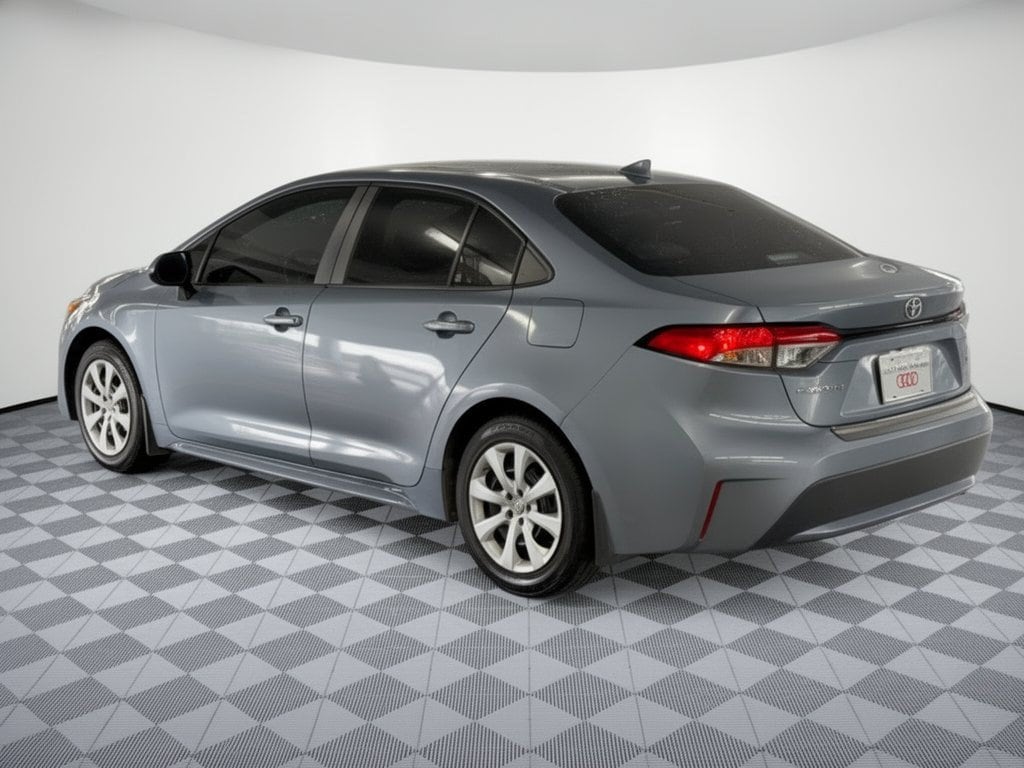 Used 2020 Toyota Corolla LE Sedan