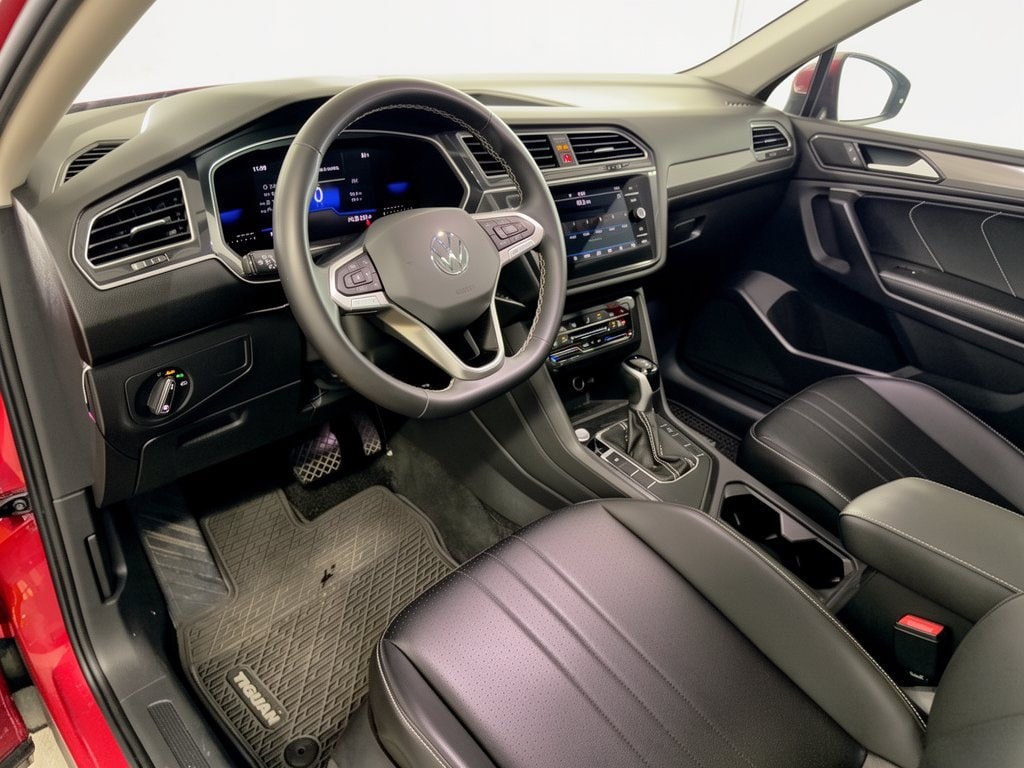 Used 2023 Volkswagen Tiguan SE SUV