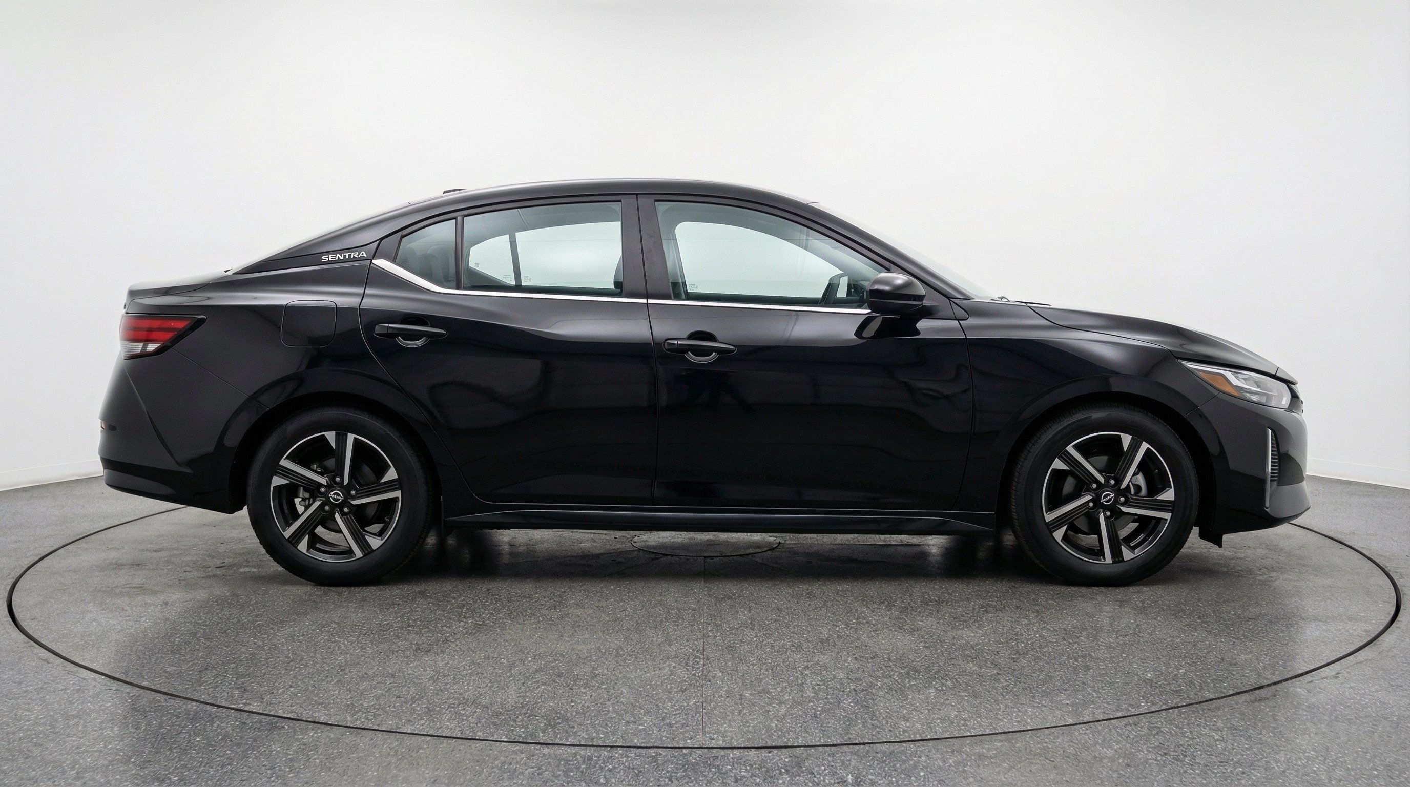 Thumbnail: 2025 Nissan Sentra - 11