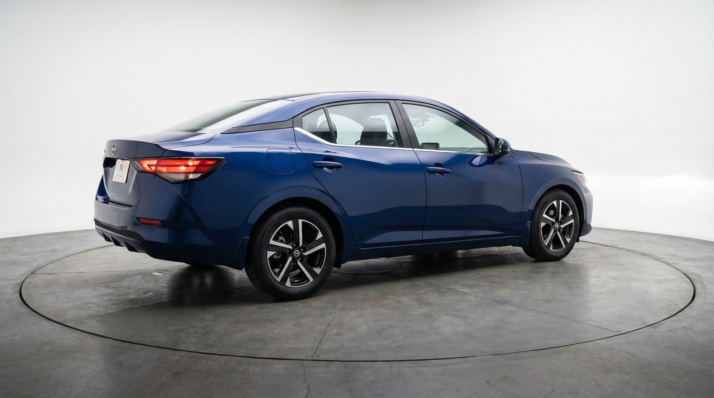 Thumbnail: 2025 Nissan Sentra - 9
