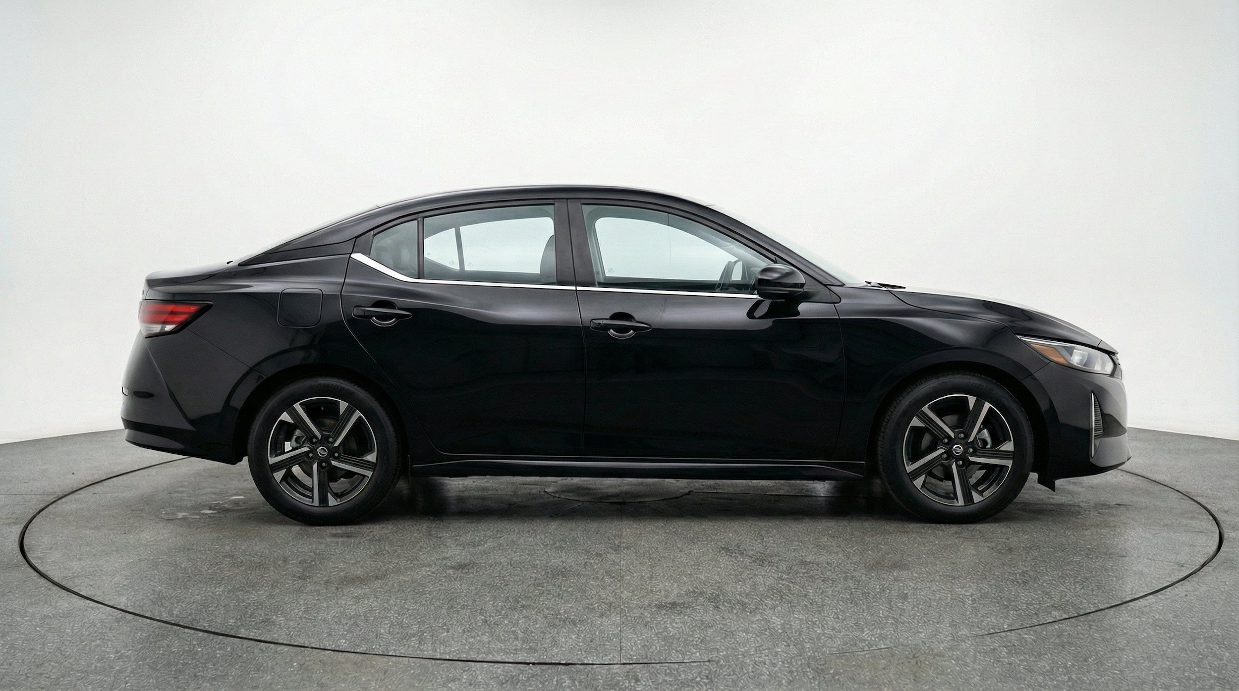 Thumbnail: 2025 Nissan Sentra - 11