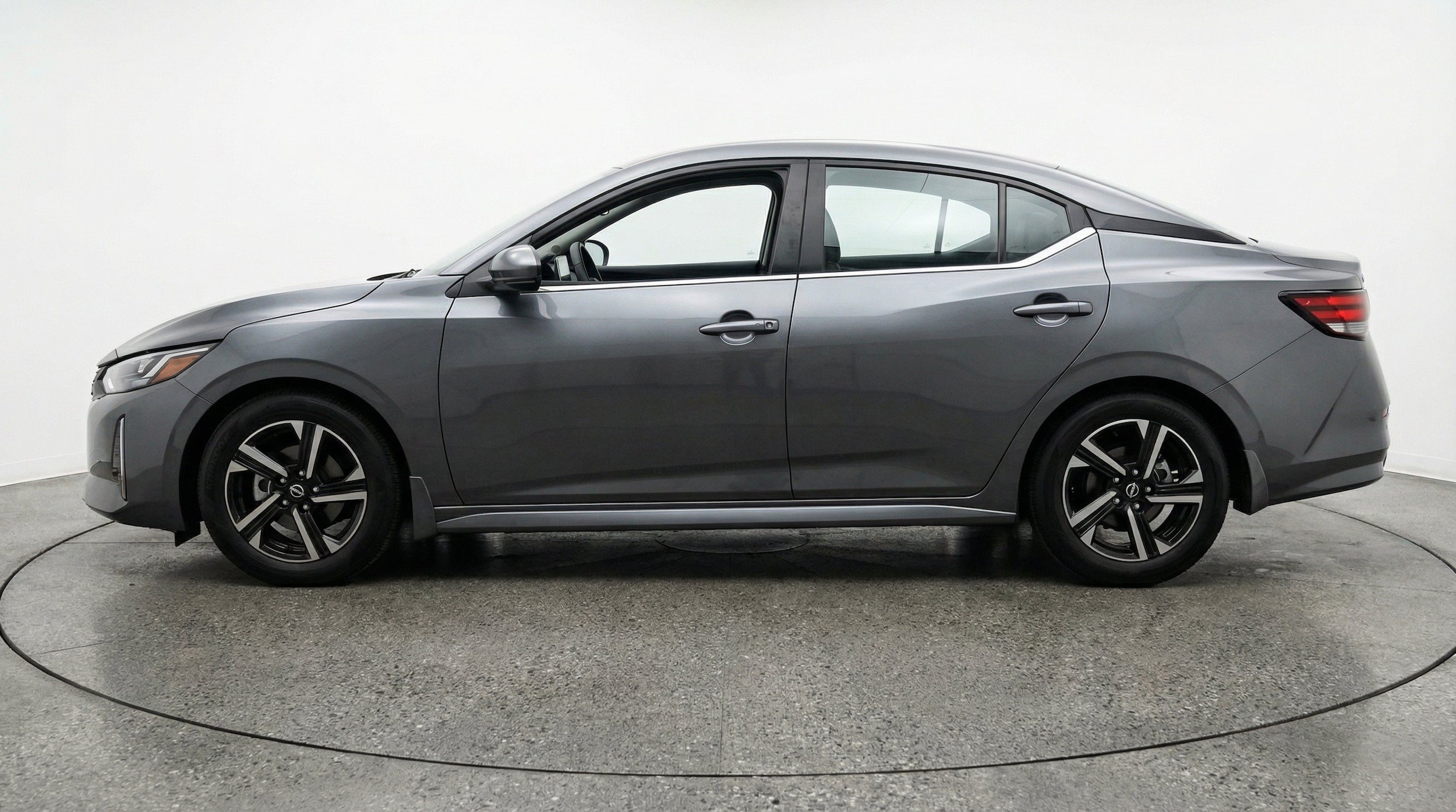 Thumbnail: 2025 Nissan Sentra - 5