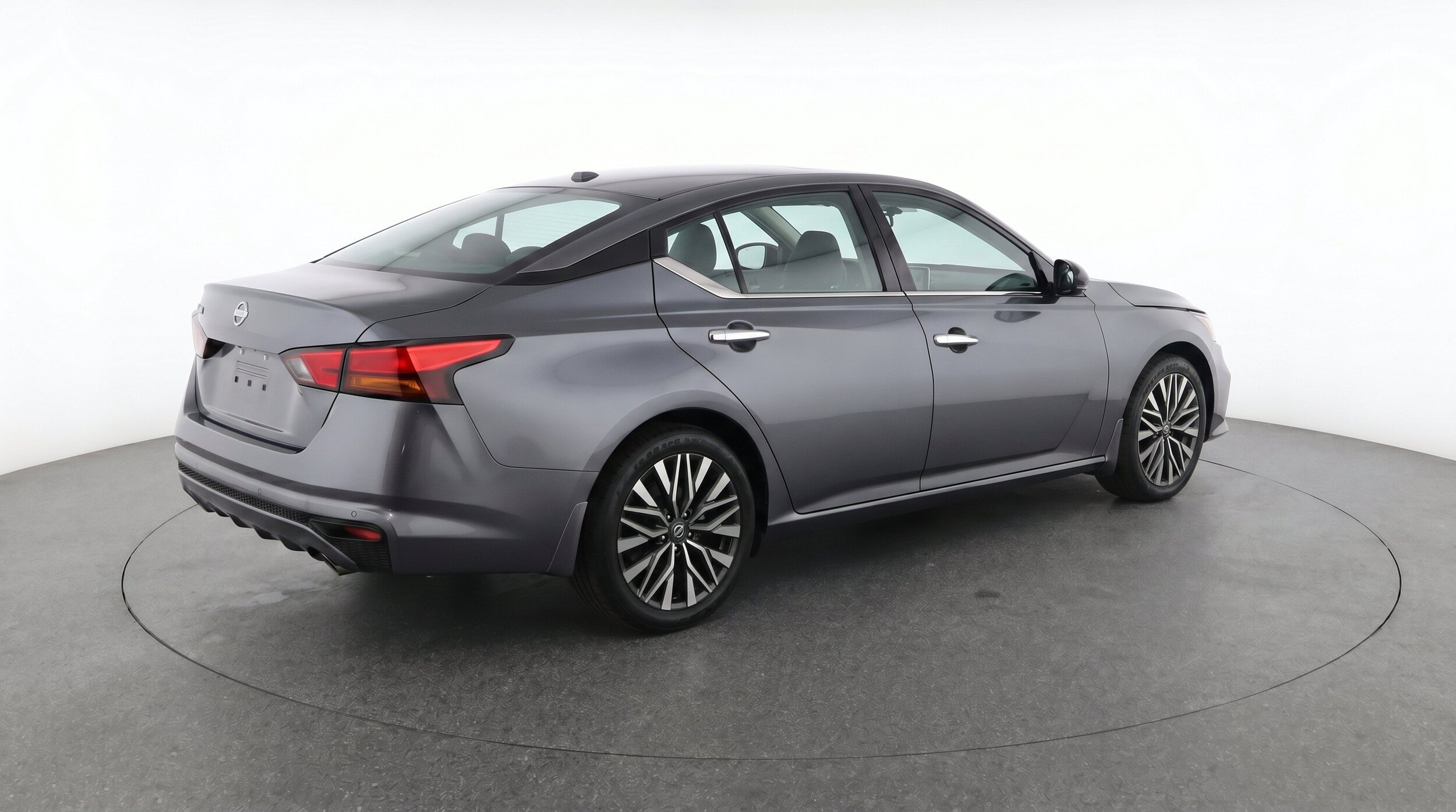 Thumbnail: 2025 Nissan Altima - 9