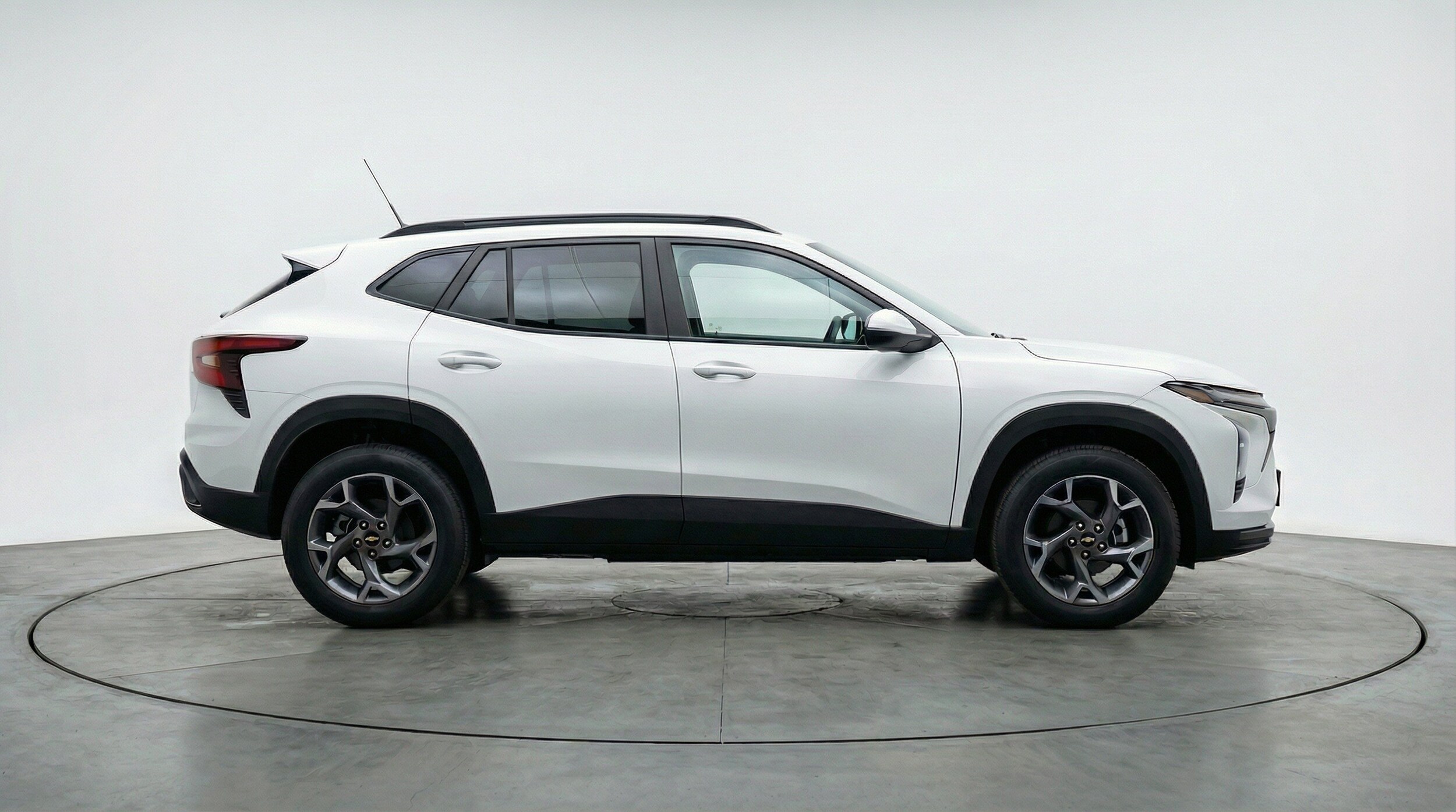 Thumbnail: 2025 Chevrolet Trax - 10