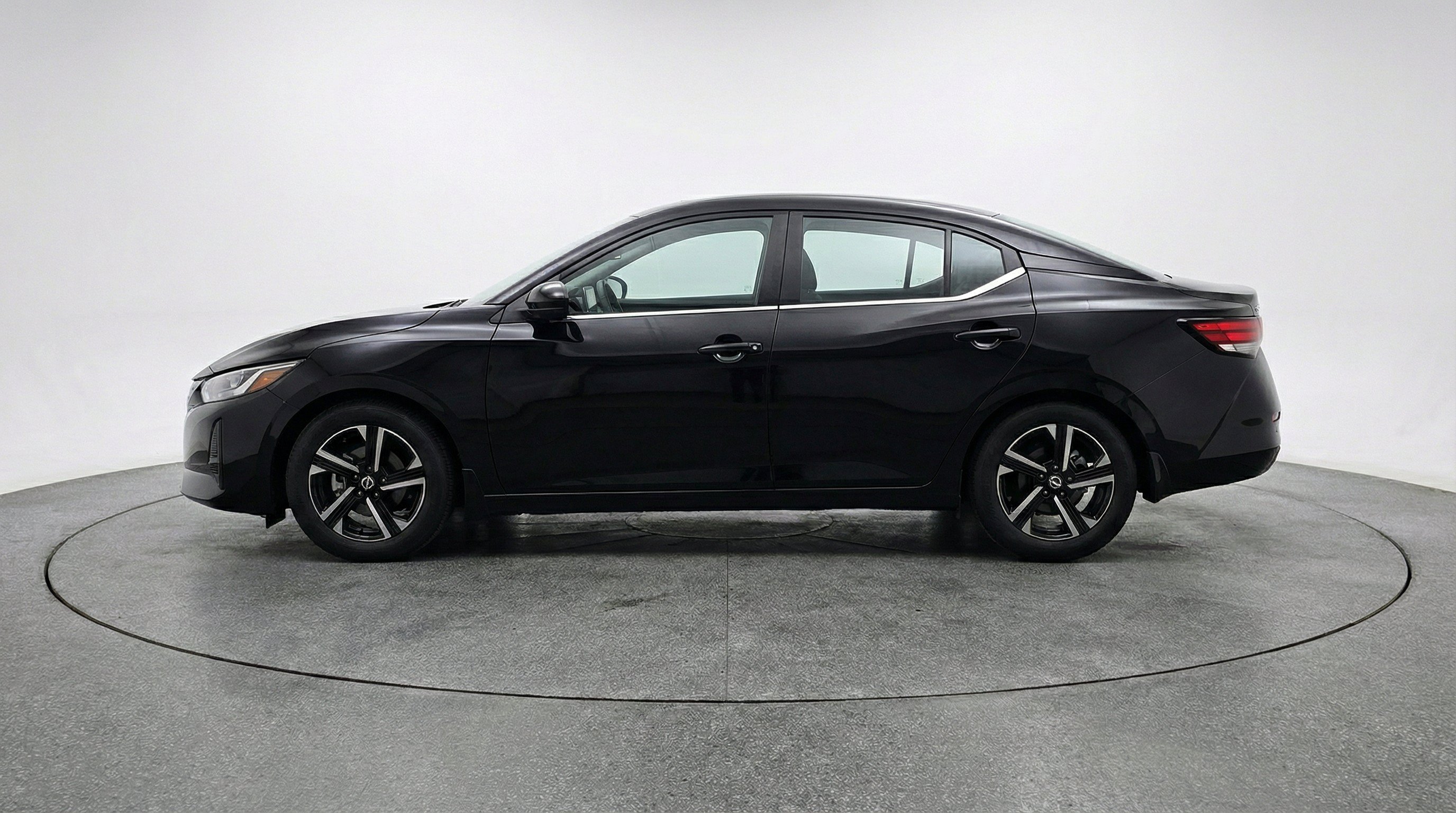 Thumbnail: 2025 Nissan Sentra - 5
