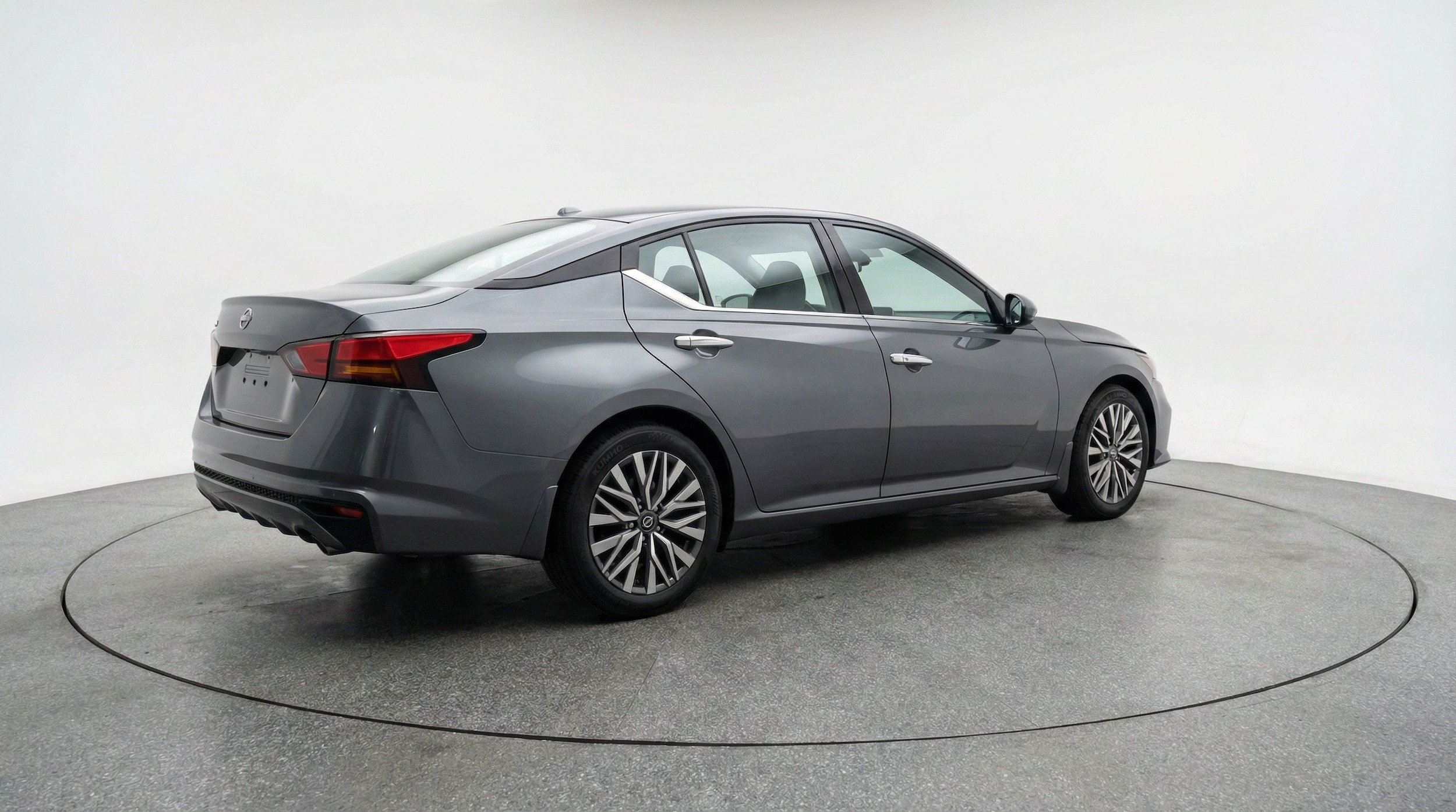 Thumbnail: 2025 Nissan Altima - 9