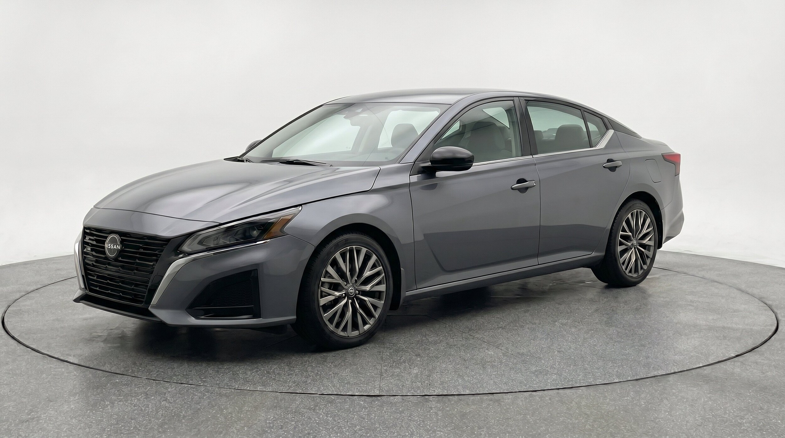 Thumbnail: 2025 Nissan Altima - 3