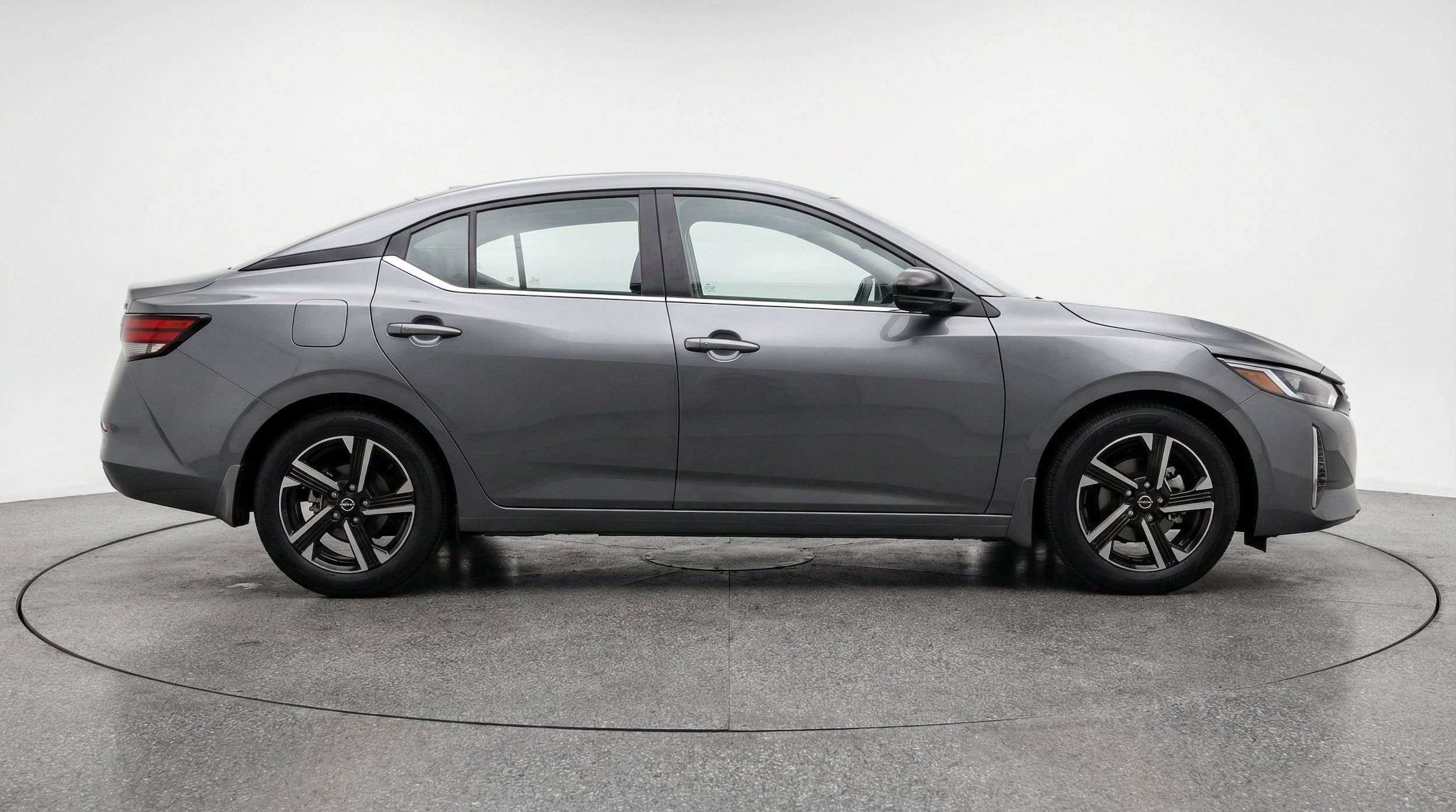 Thumbnail: 2025 Nissan Sentra - 10