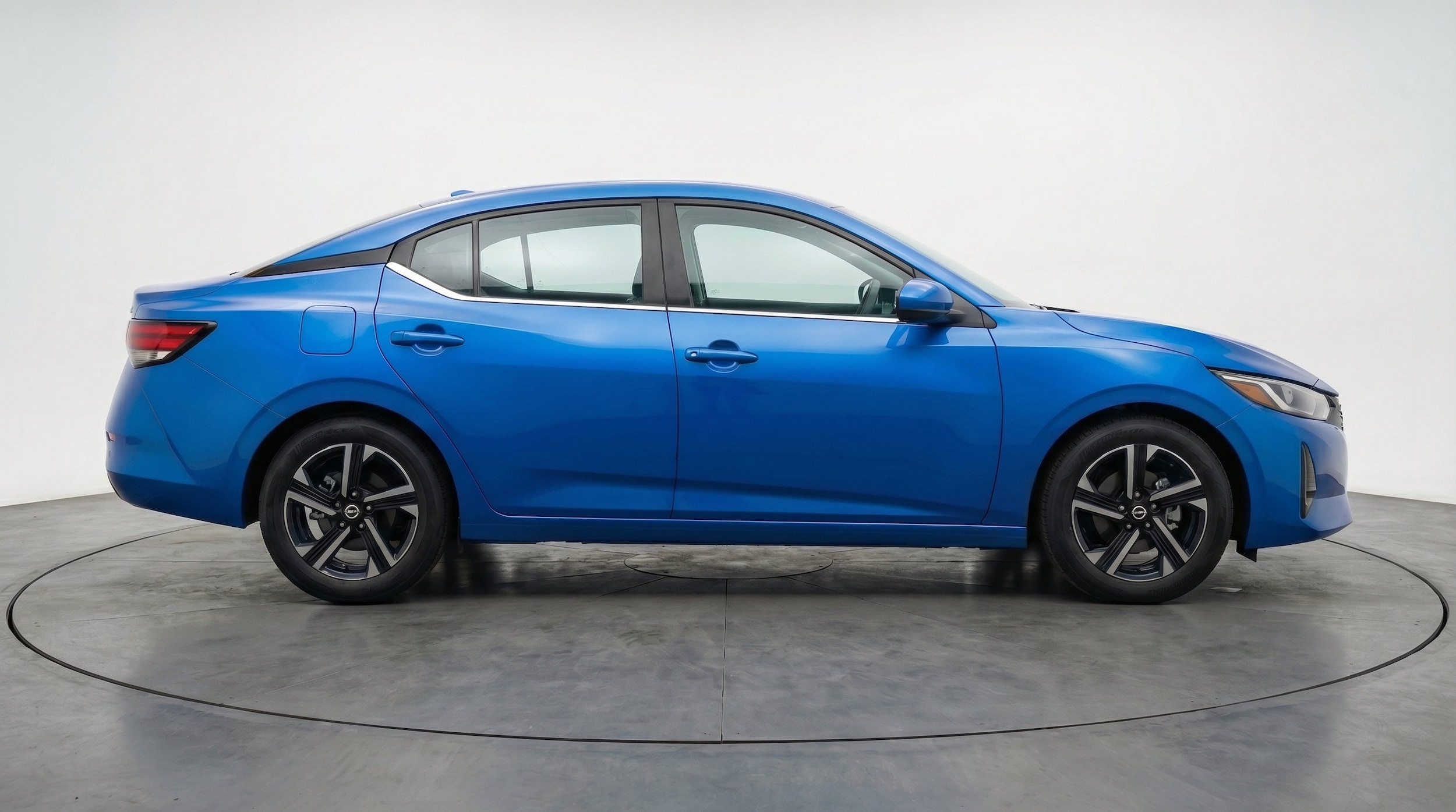 Thumbnail: 2025 Nissan Sentra - 10