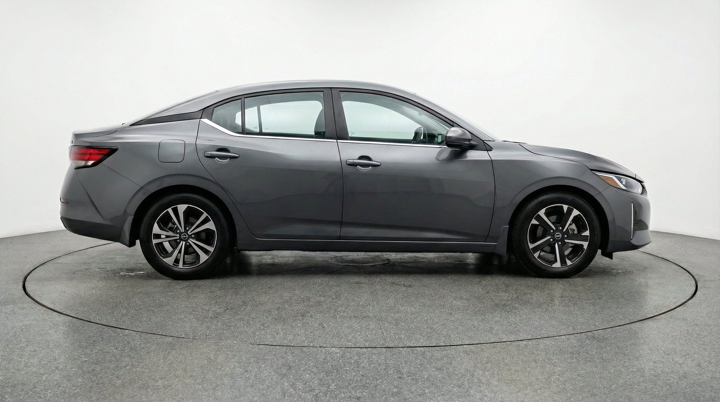 Thumbnail: 2025 Nissan Sentra - 10