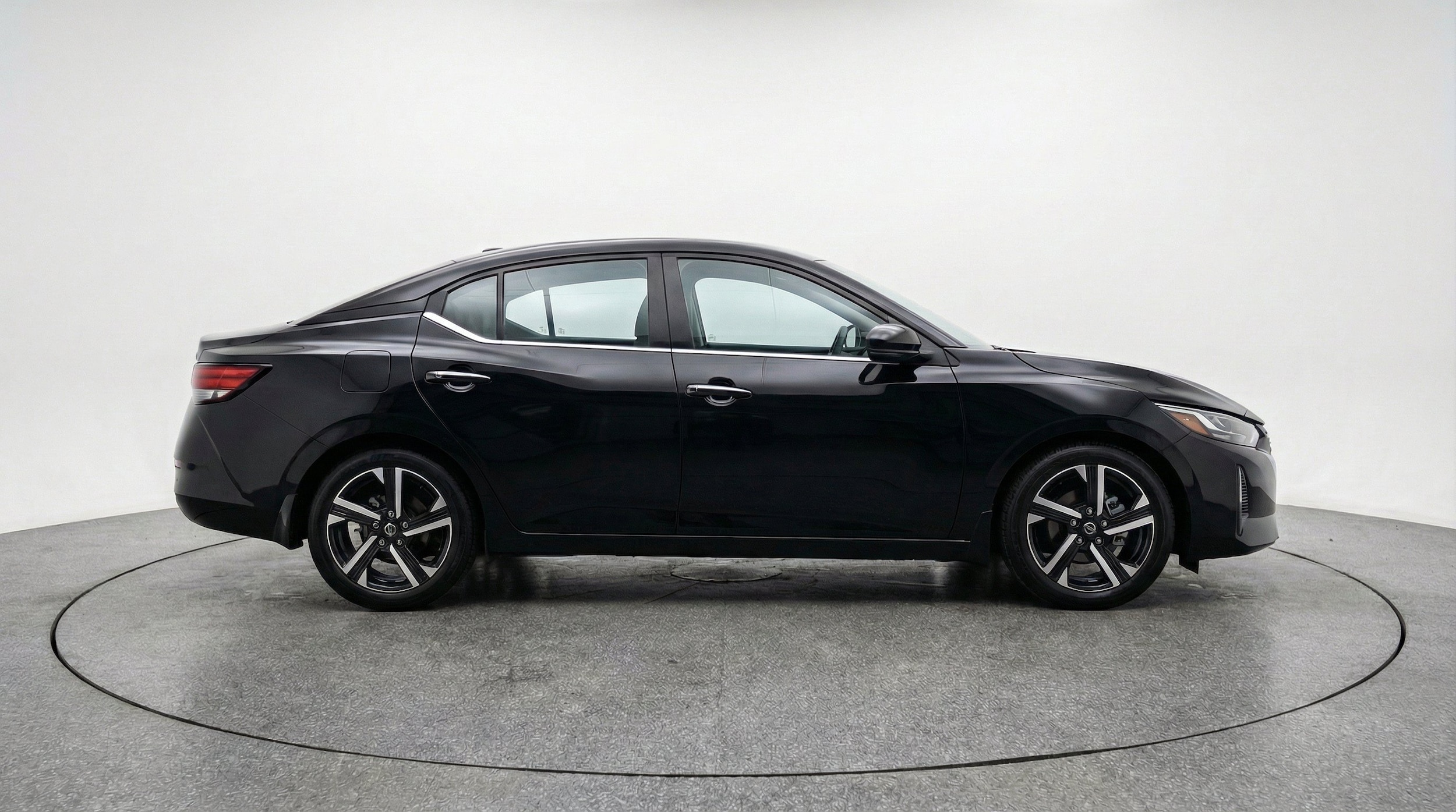 Thumbnail: 2025 Nissan Sentra - 11