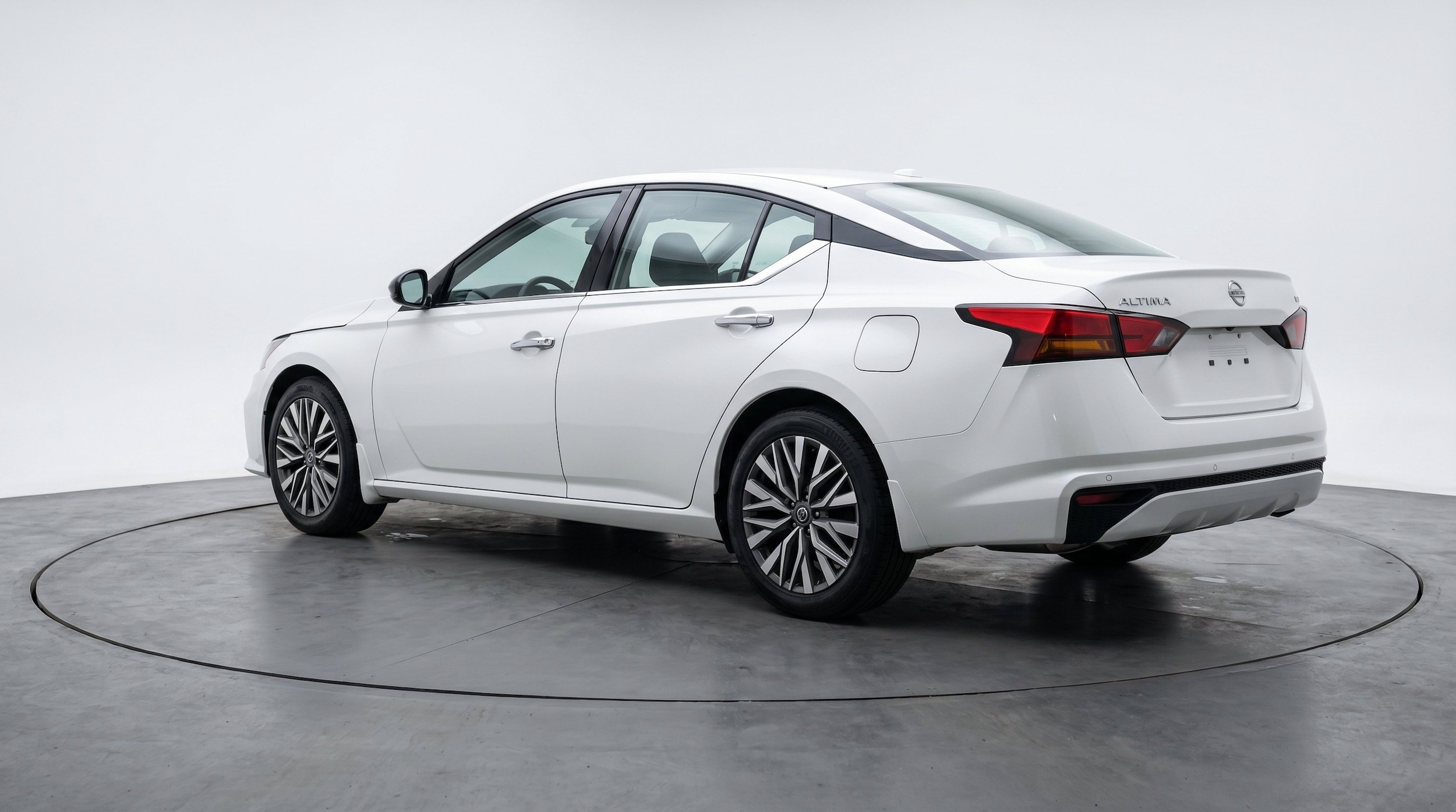 Thumbnail: 2025 Nissan Altima - 6