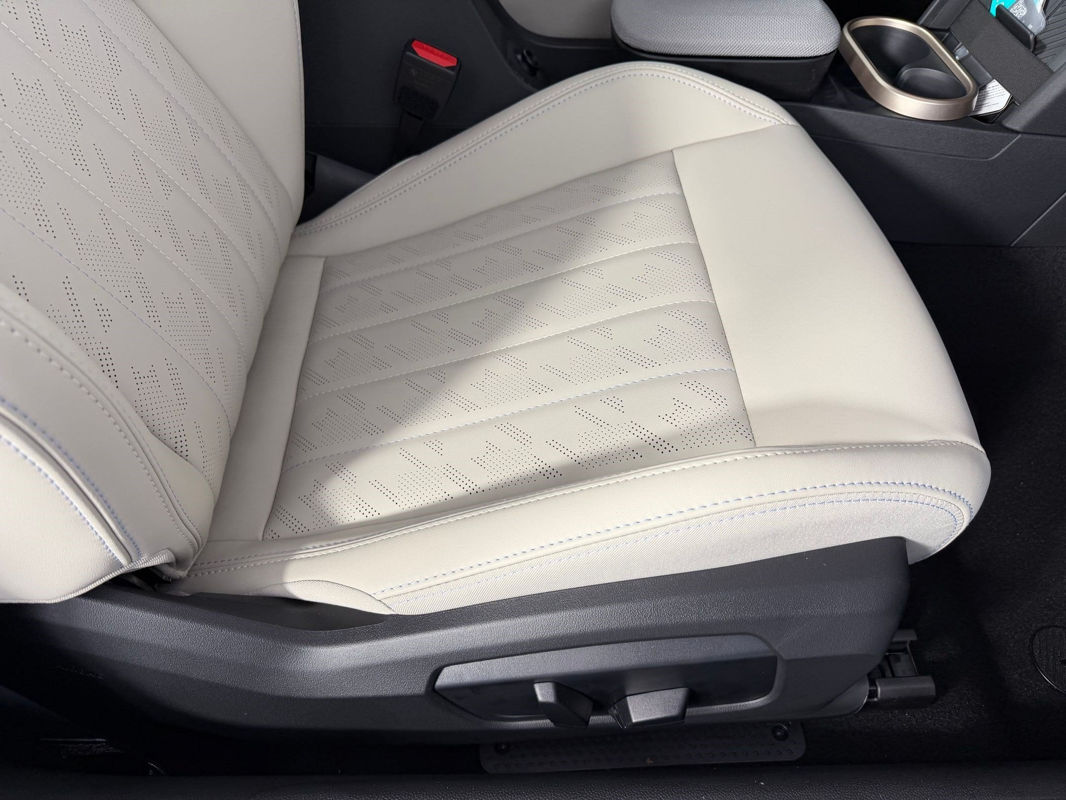 2026 MINI Convertible Base - Photo 30