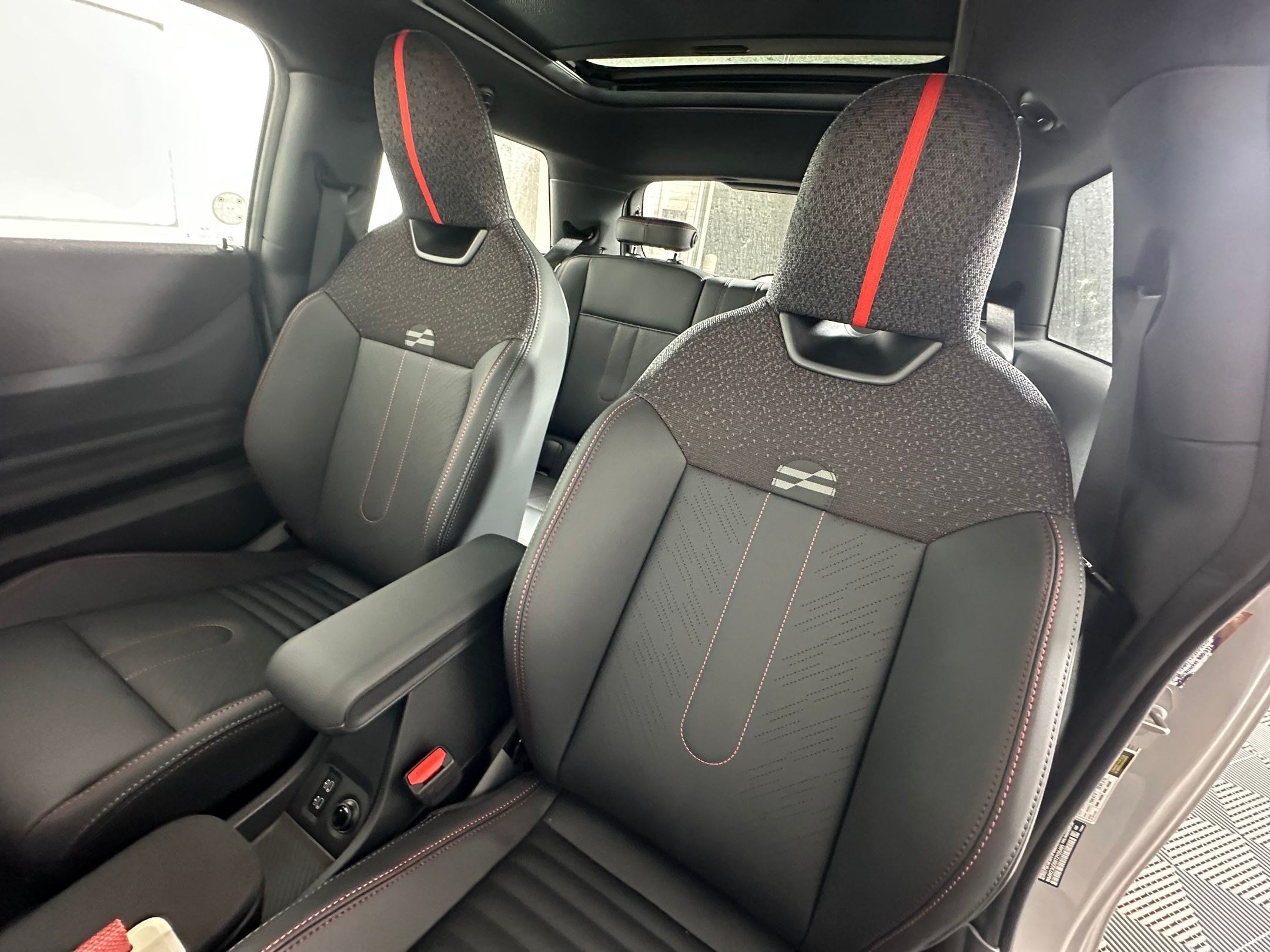 2026 MINI Hardtop 2 Door S - Photo 19