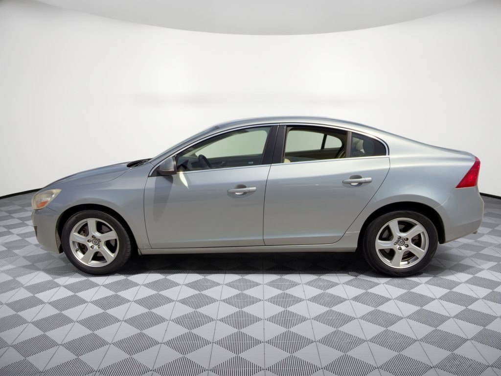 Used 2013 Volvo S60 T5 with VIN YV1612FS1D2199558 for sale in Houston, TX