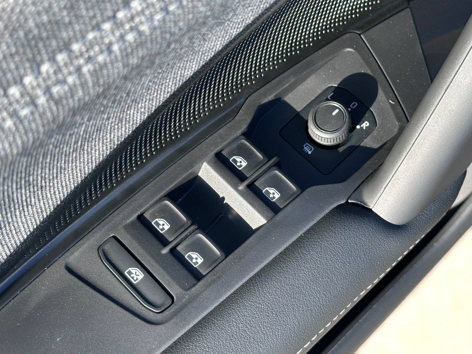 2026 Volkswagen Tiguan S - Photo 20
