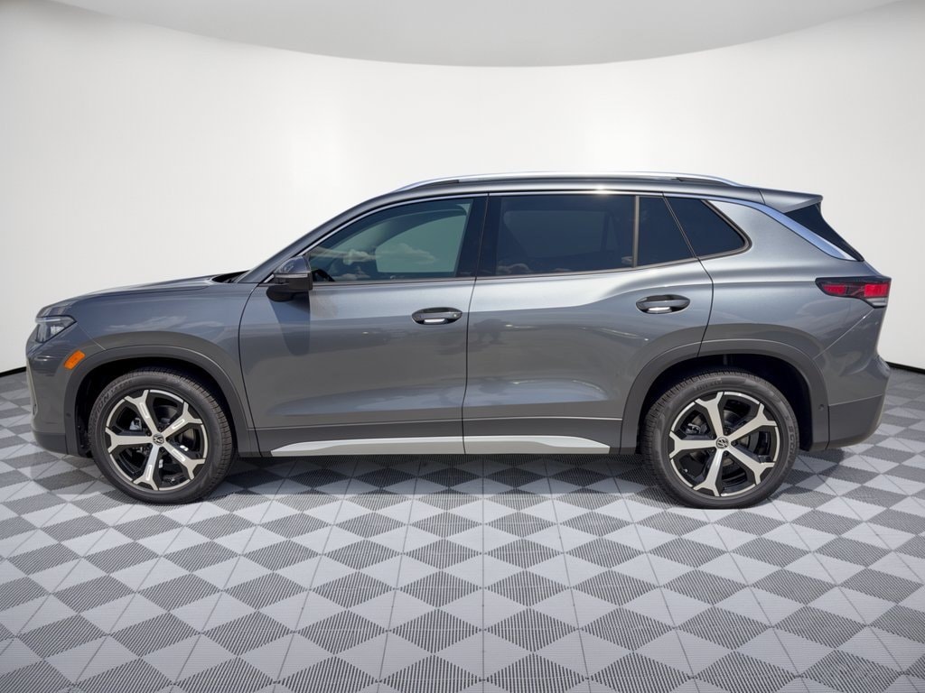 New 2026 Volkswagen Tiguan SE SUV