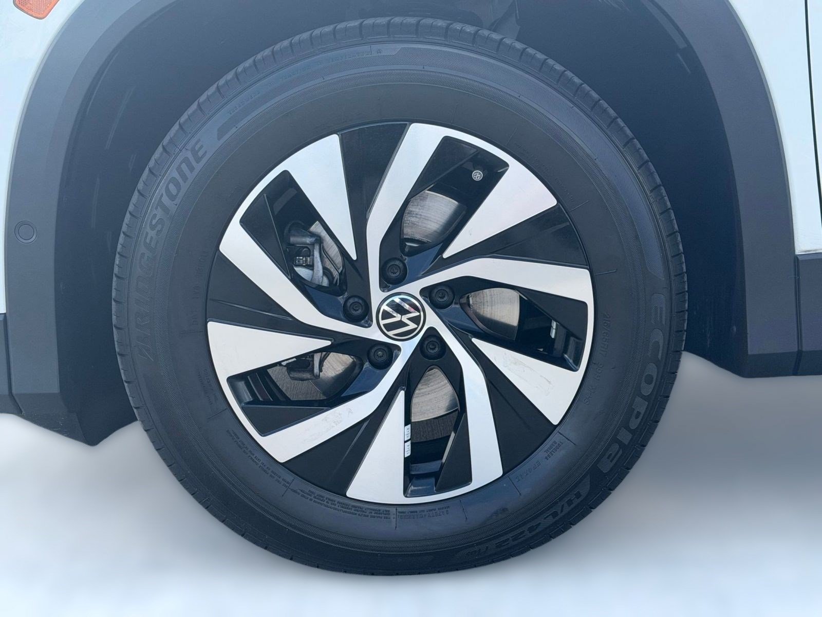 2025 Volkswagen Tiguan S - Photo 11