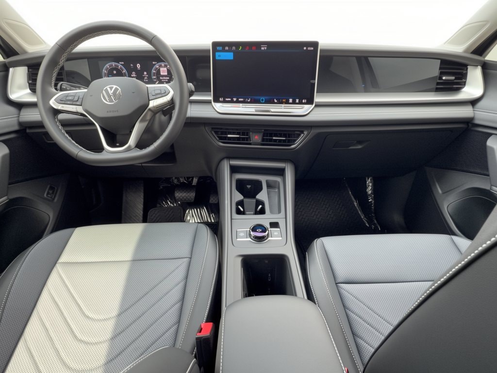 New 2026 Volkswagen Tiguan SE SUV