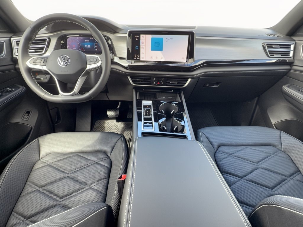 New 2026 Volkswagen Atlas Cross Sport SE w/Technology SUV
