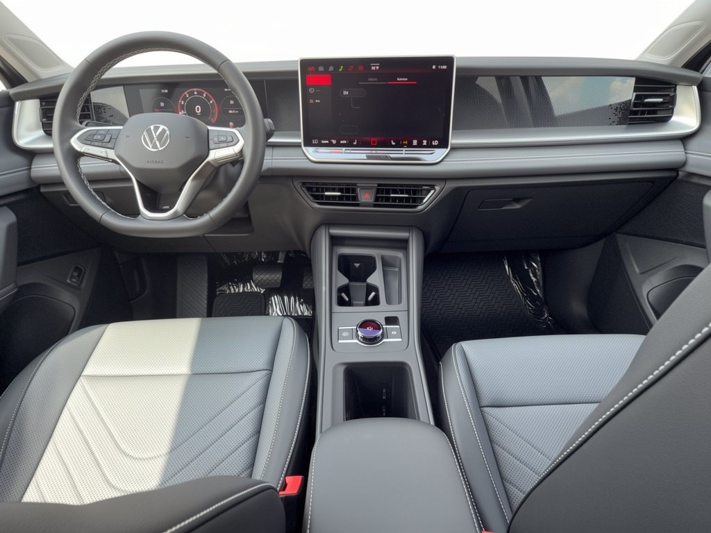 New 2026 Volkswagen Tiguan SE SUV