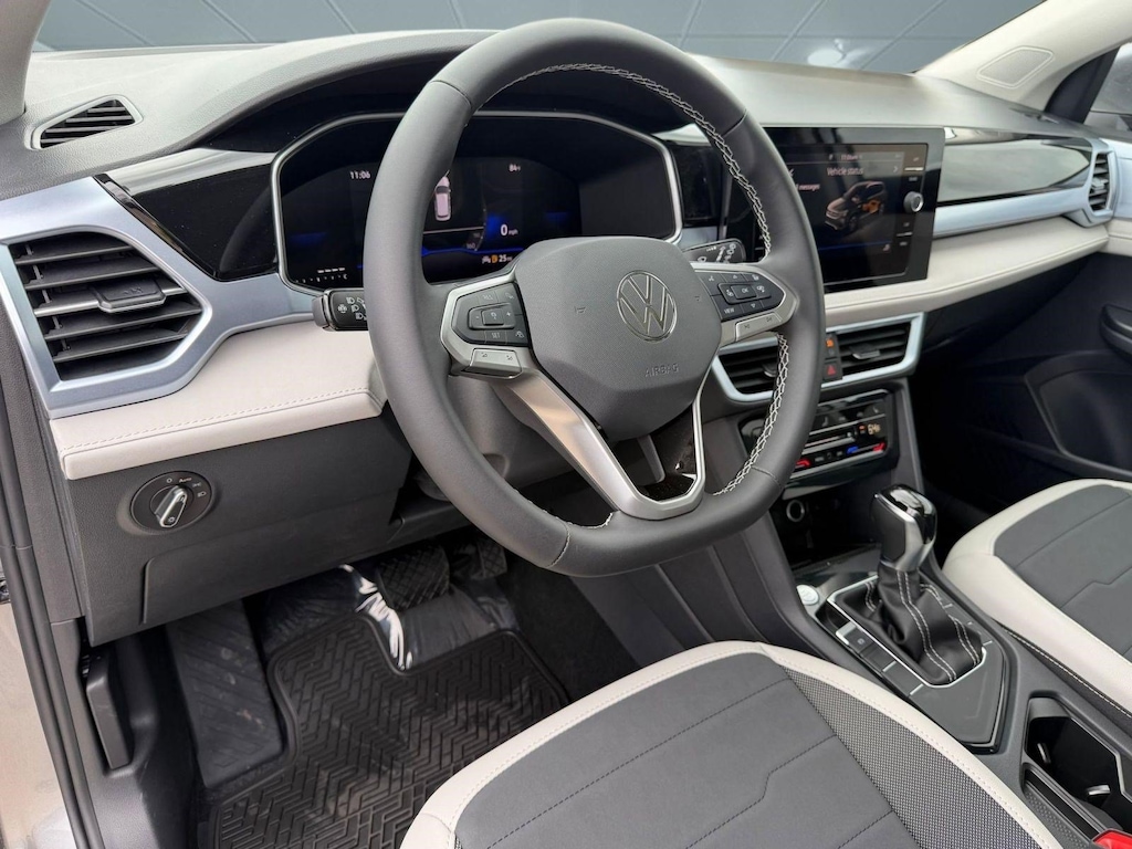 New 2026 Volkswagen Taos 1.5T SE SUV