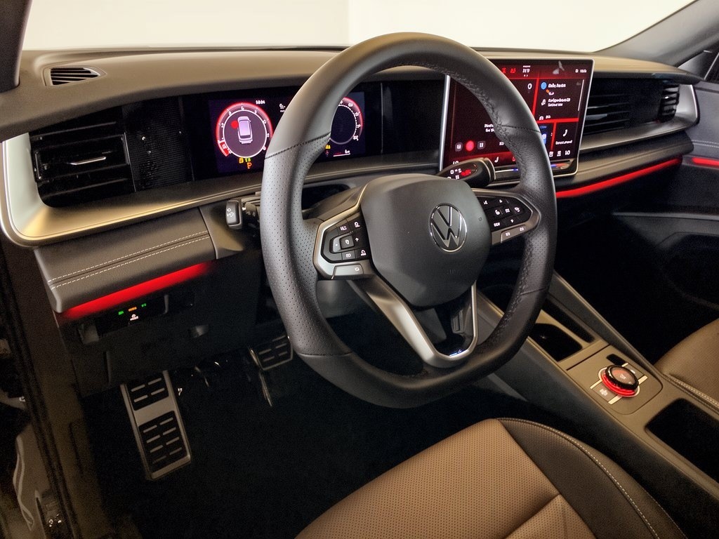 New 2026 Volkswagen Tiguan SE R-Line Black SUV