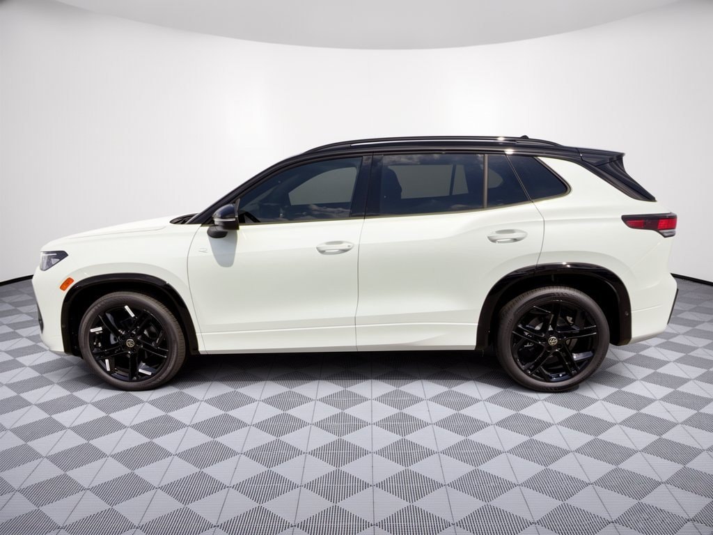New 2026 Volkswagen Tiguan SE R-Line Black SUV