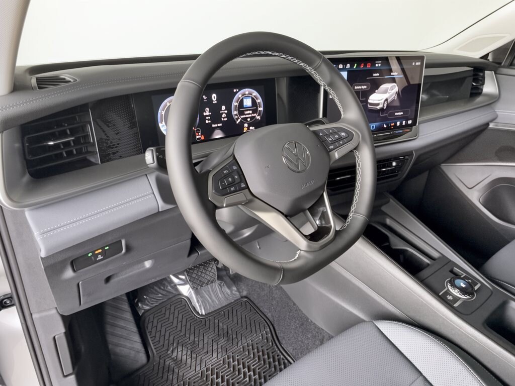 New 2026 Volkswagen Tiguan SE SUV