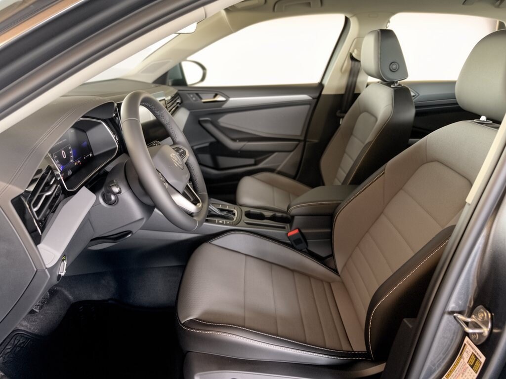 New 2027 Volkswagen Jetta 1.5T SE Sedan