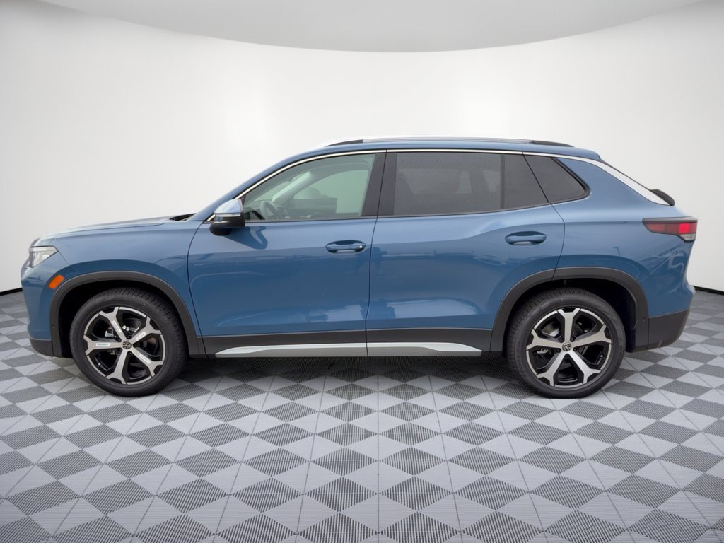 New 2026 Volkswagen Tiguan SE SUV