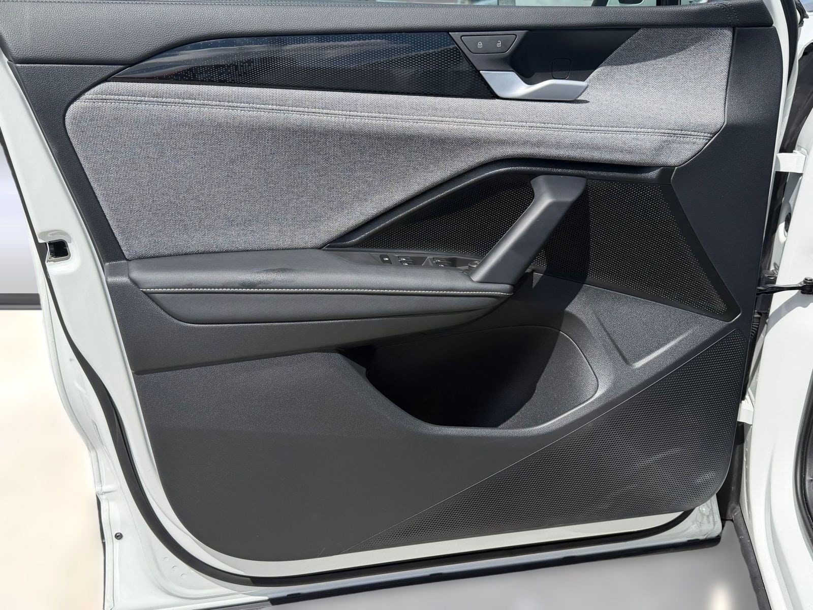 2025 Volkswagen Tiguan S - Photo 18