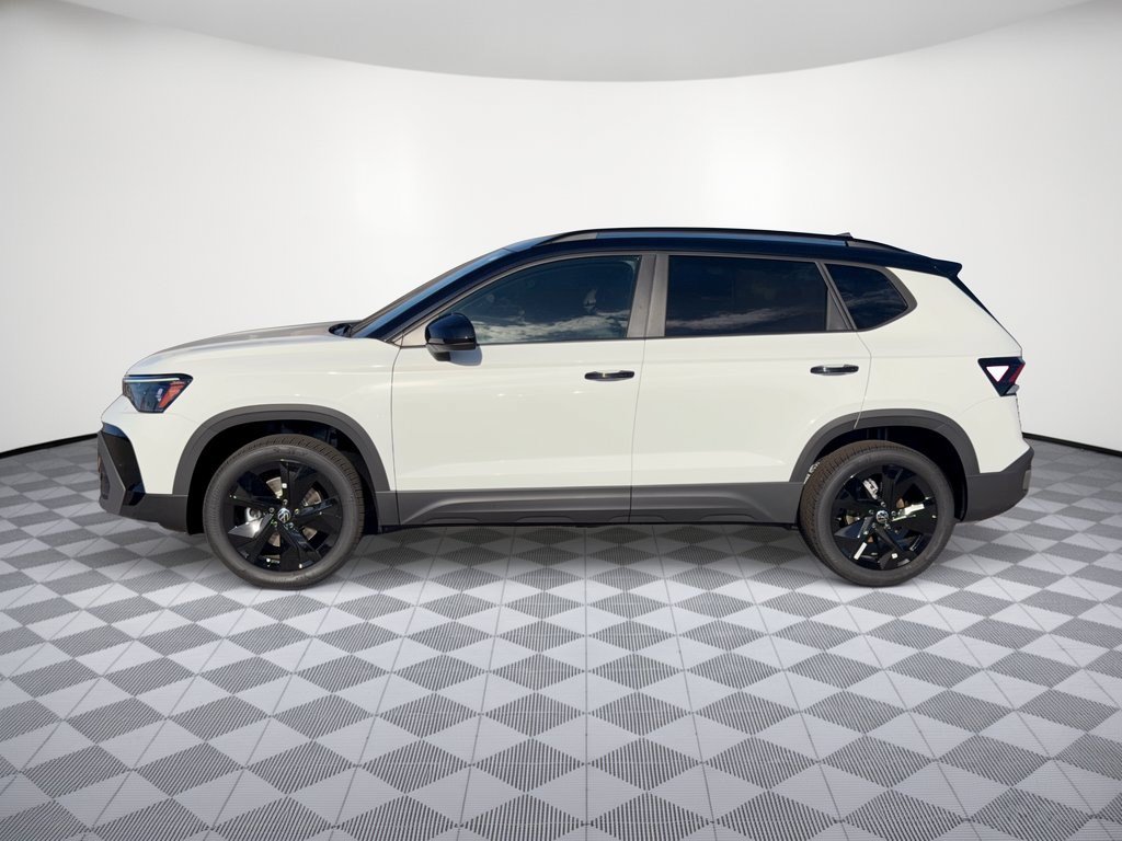 New 2027 Volkswagen Taos 1.5T SE Black SUV