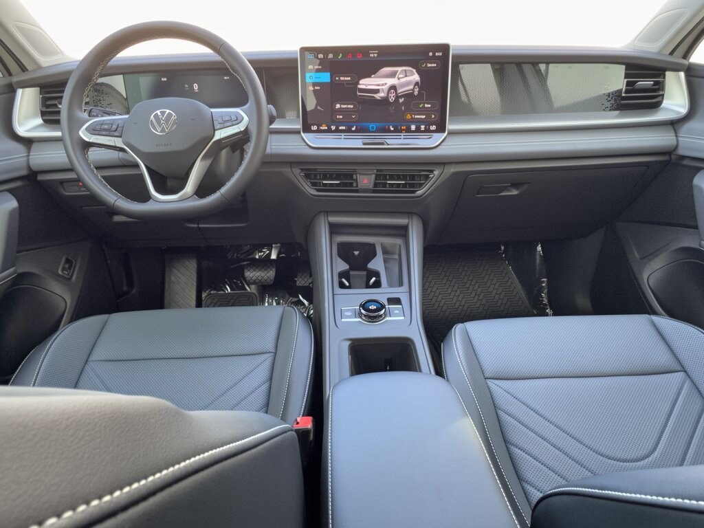 New 2026 Volkswagen Tiguan SE SUV