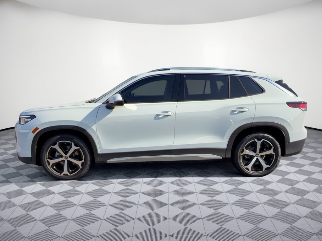 New 2026 Volkswagen Tiguan SE SUV