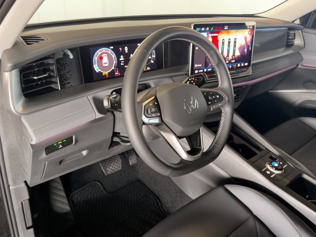 New 2026 Volkswagen Tiguan SE SUV