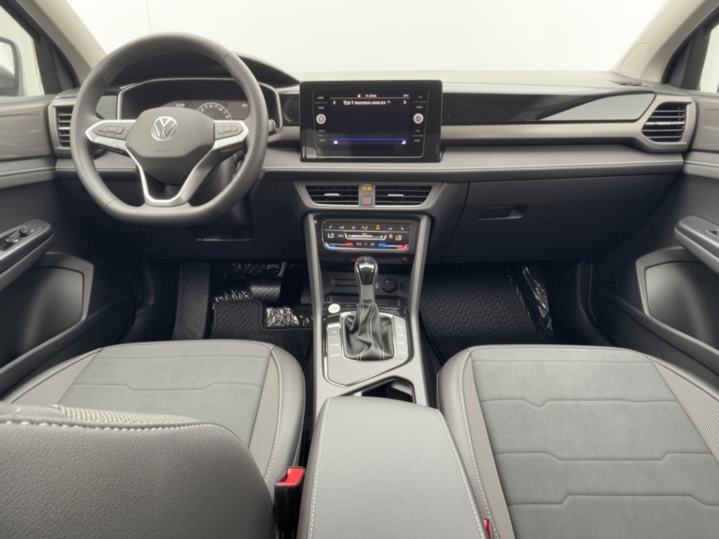 New 2027 Volkswagen Taos 1.5T SE Black SUV