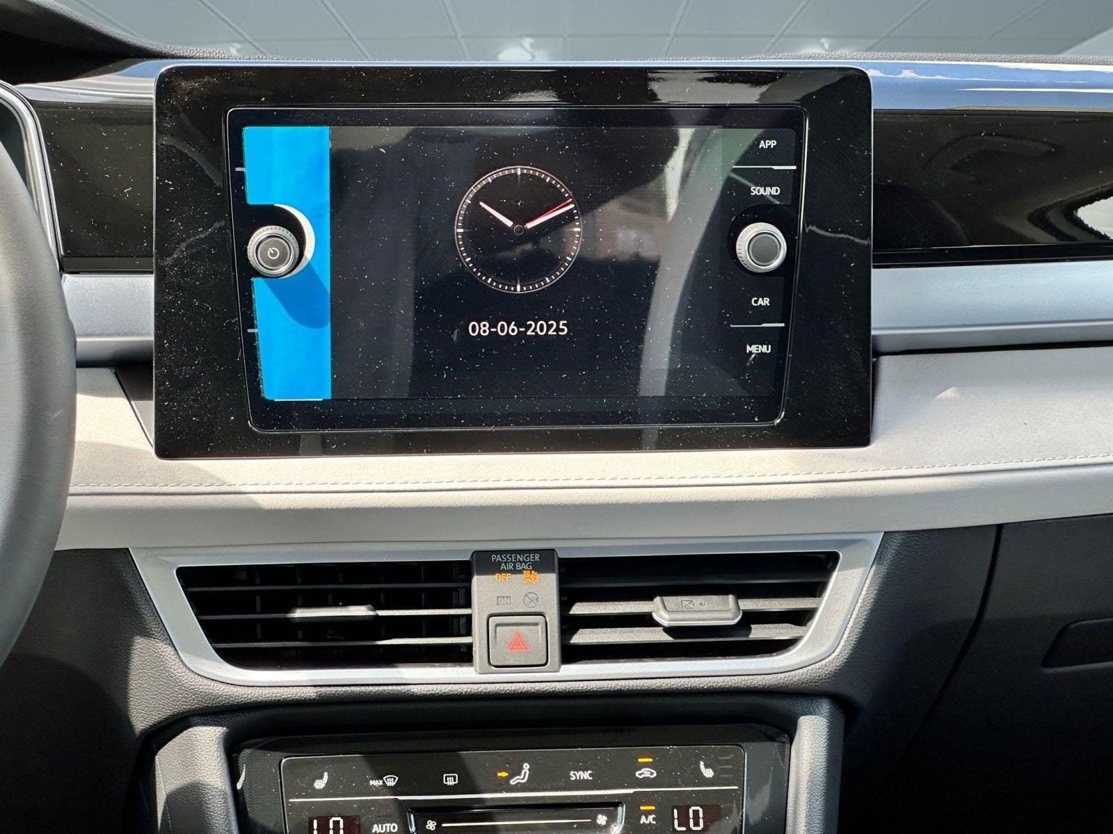 2025 Volkswagen Taos SE - Photo 22