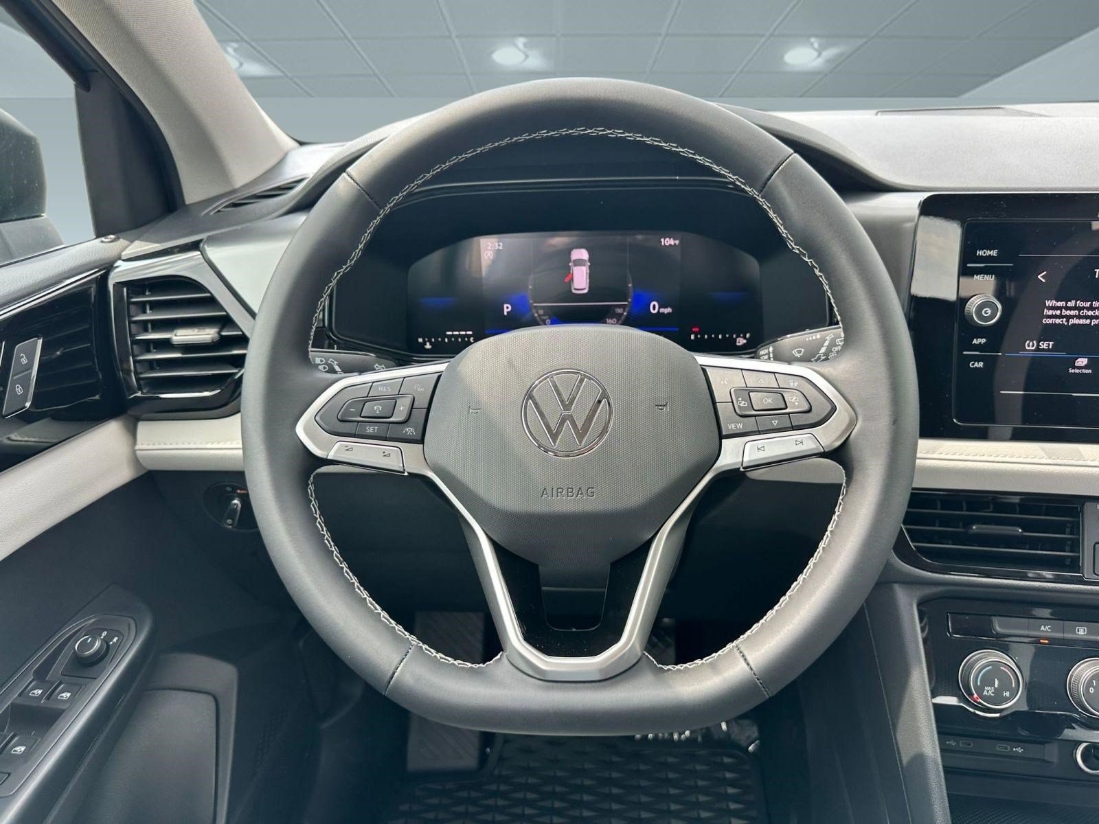 2025 Volkswagen Taos S - Photo 14