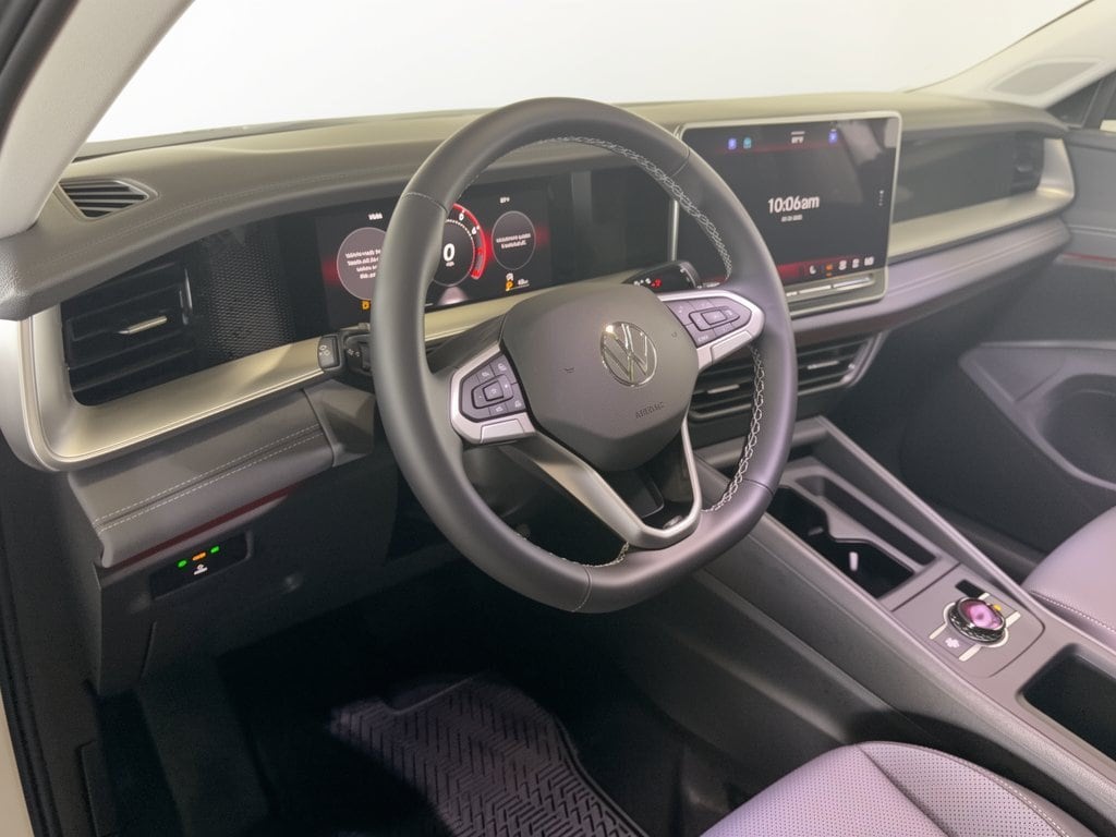 New 2026 Volkswagen Tiguan SE SUV