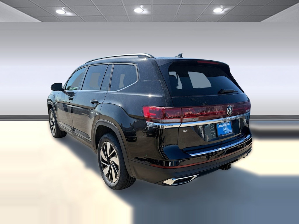 New 2026 Volkswagen Atlas SE w/Technology SUV