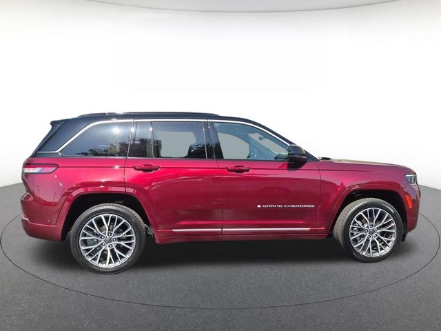 Used 2026 Jeep Grand Cherokee Summit 4WD SUV