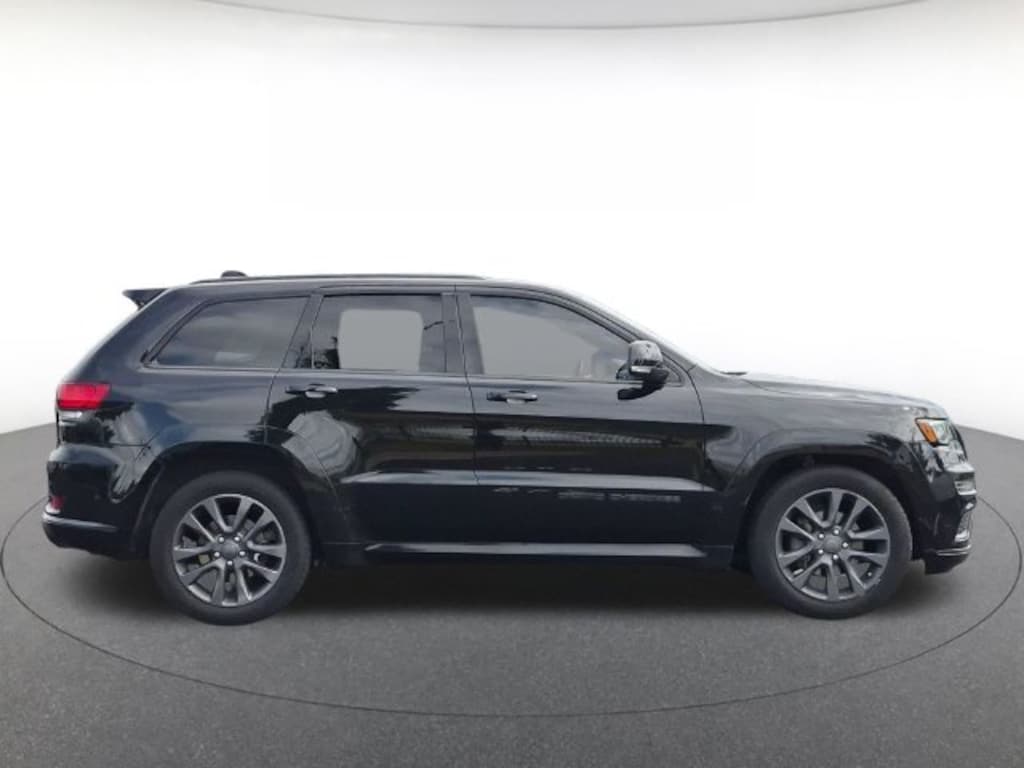 Used 2018 Jeep Grand Cherokee Overland 4WD SUV