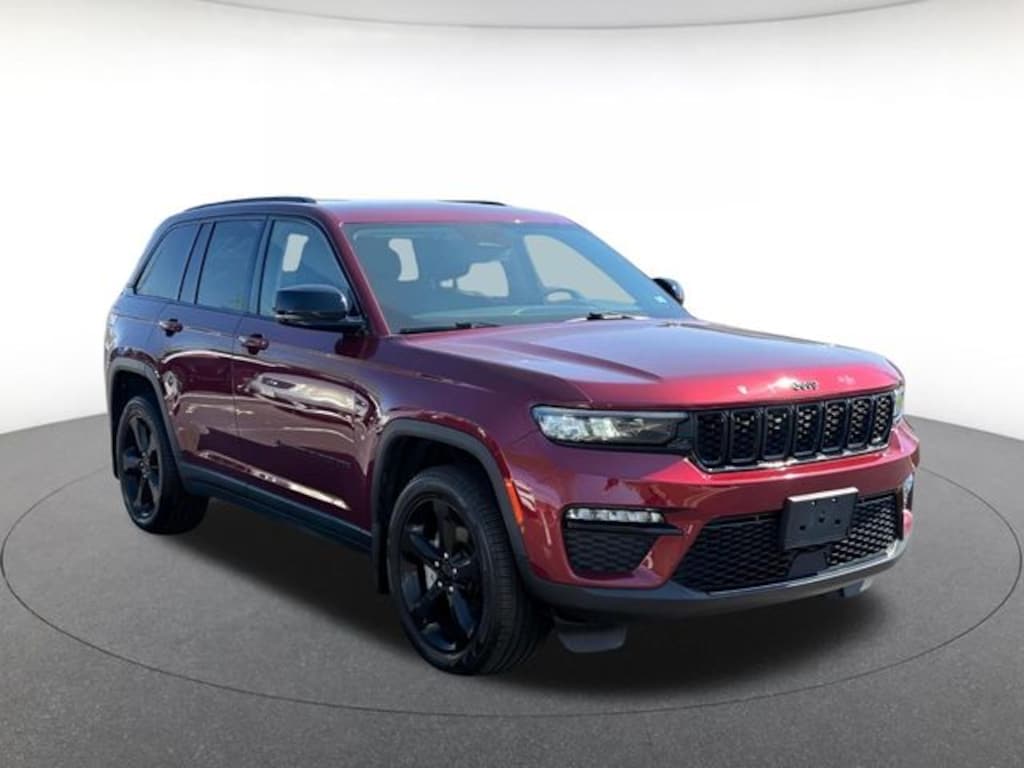 Used 2023 Jeep Grand Cherokee Limited 4WD SUV